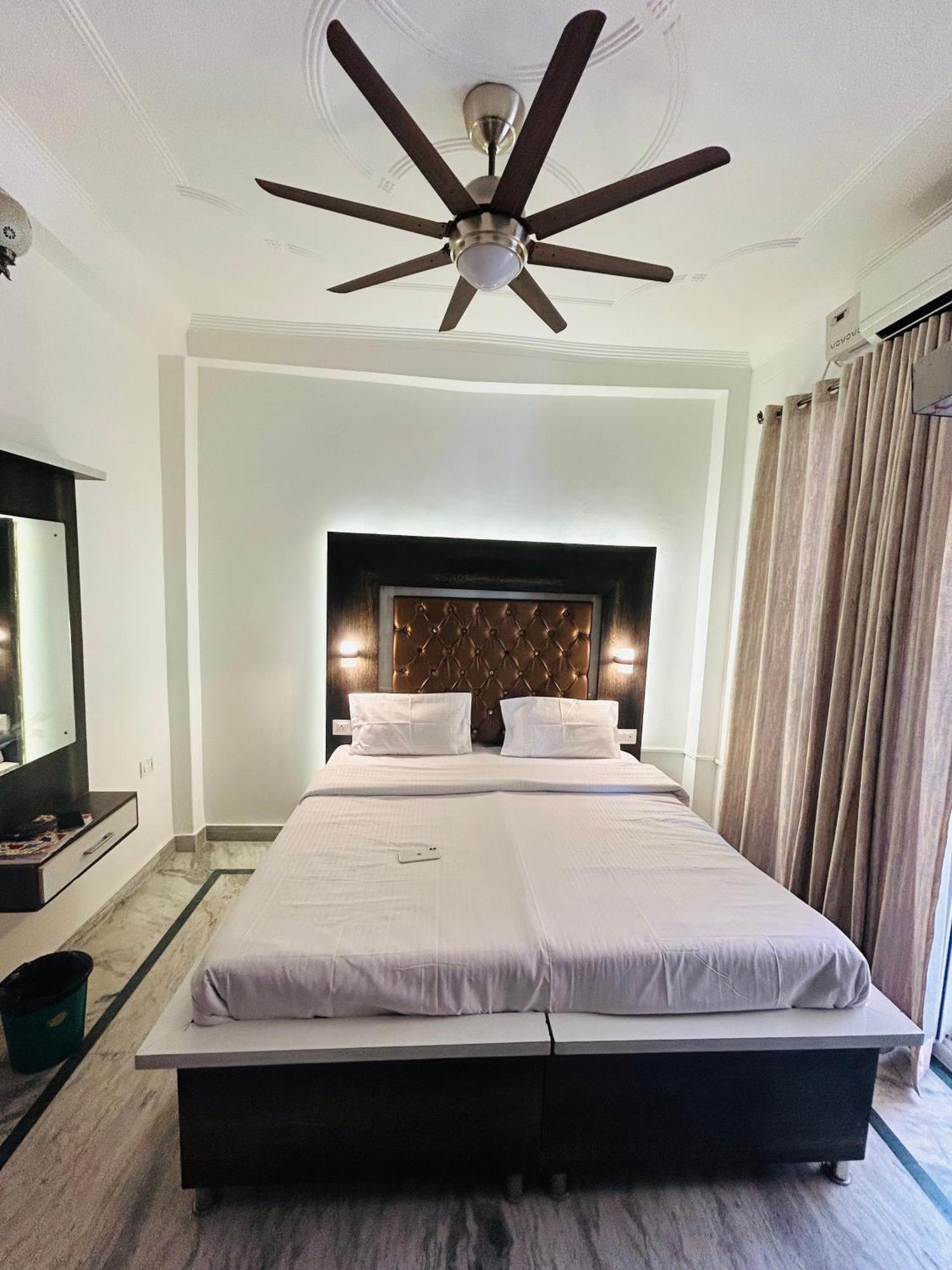 Maa Vaibhav Laxmi Guest House Rishikesh Exterior photo